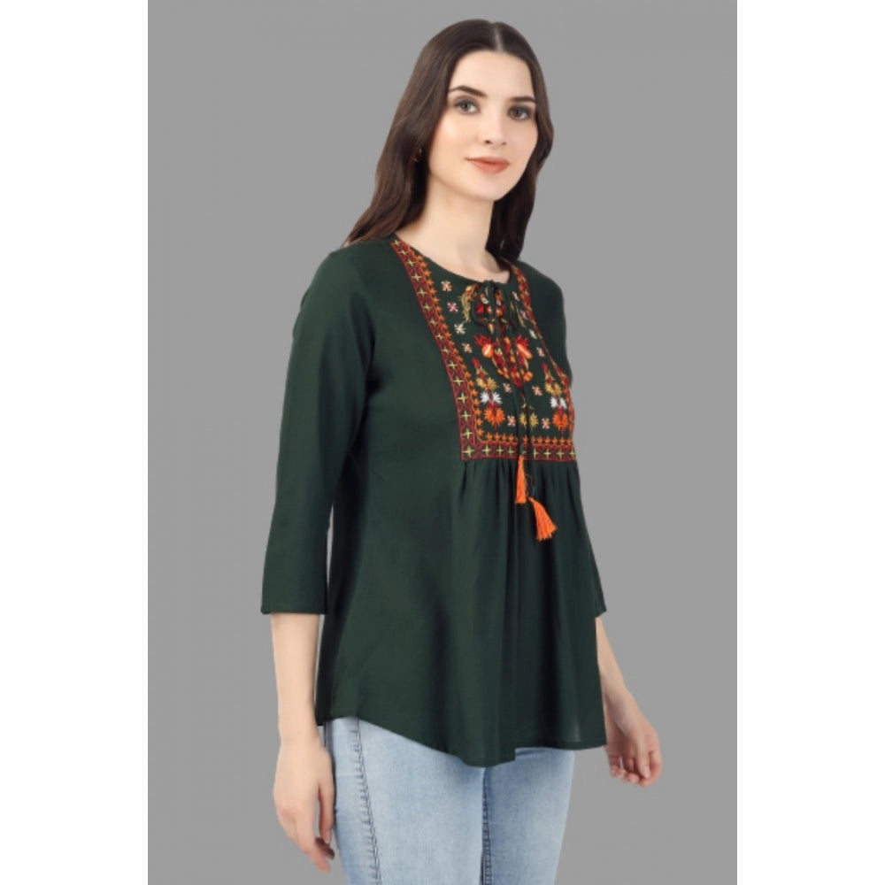 Generic Women's Embroidered Short Length Rayon Tunic Top (Green)