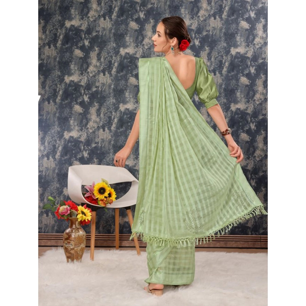 Shopper Beast Women's Chiffon Fabric Line Saree With Unstitched Blouse (Green, 5-6 Mtrs)